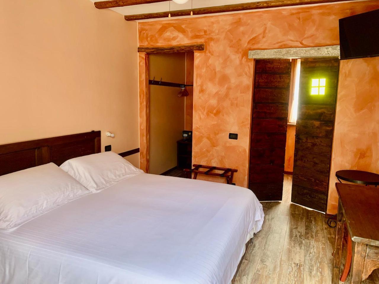 Agriturismo Il Talento Nella Quiete Castiglione dʼIntelvi Eksteriør bilde
